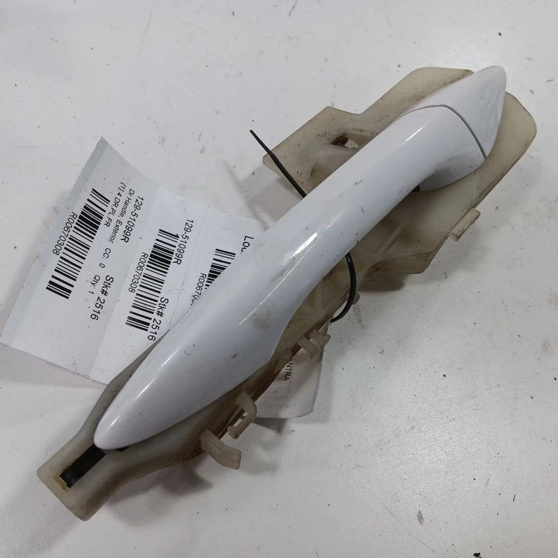 Passenger Right Front Door Handle Exterior Hatchback GT Painted 13-17 ELANTRA