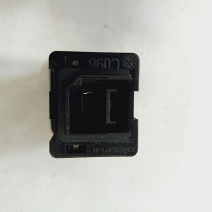 Fiat 500 X Model   USB Charging Plug In Port {735600659} 2016 2017