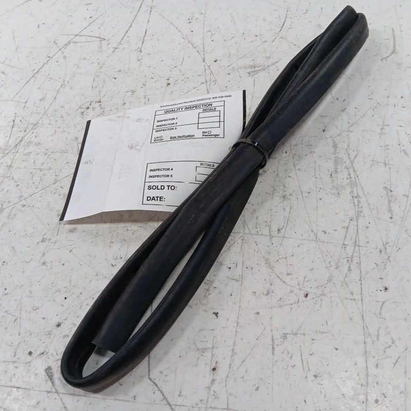 Nissan LEAF Cowl Vent Panel Hood Rubber Seal  2013 2014 2015 2016 2017