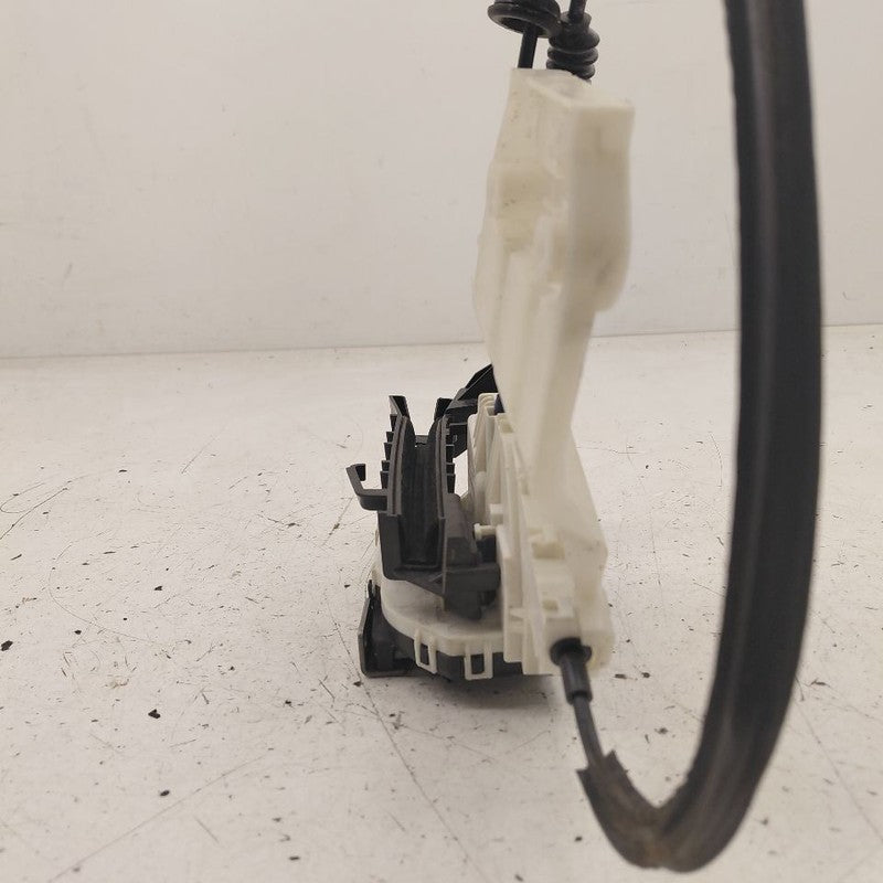 2018 Fiat 500 X Model Door Latch Lock Right Passenger Front