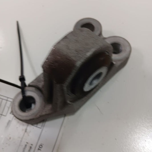 Jeep Compass Engine Motor Mount Bracket  Rear Back  2018 2019 2020 2021