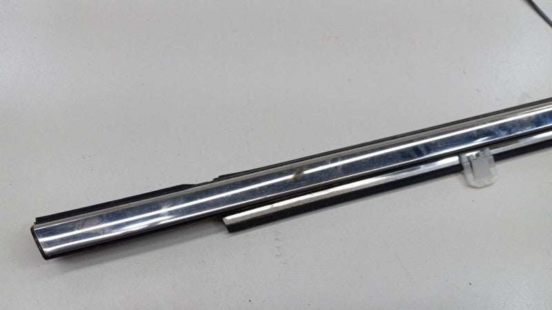 Honda Accord Door Glass Window Weather Strip Trim Front Right Passenger 2008 200