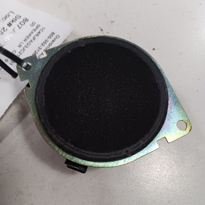 Grand Cherokee Speaker Left Driver Rear  2017 2018 2019 2020 OEM