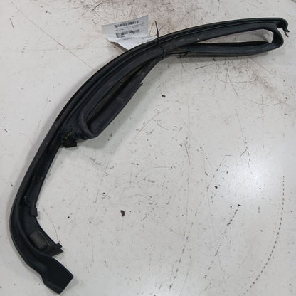 Fiat 500 Door Glass Window Seal Rubber Left Driver Rear Back  2016 201