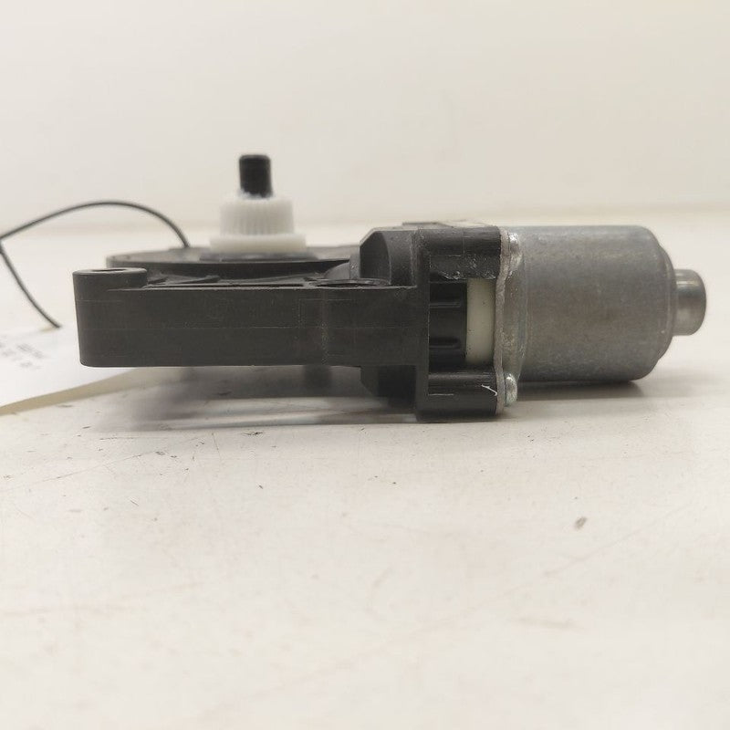 Passenger Right Rear Power Window Motor Fits 24-25 Chevy Trax
