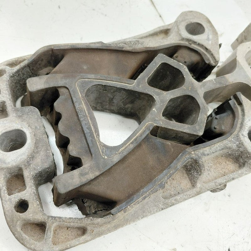Ford Escape Engine Motor Mount Rear Back  2022 2023 2024