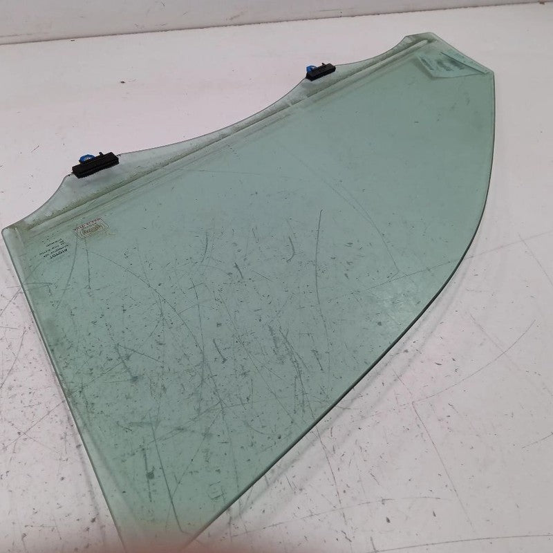 Passenger Right Front Door Window Glass Fits 15-17 CAMRY