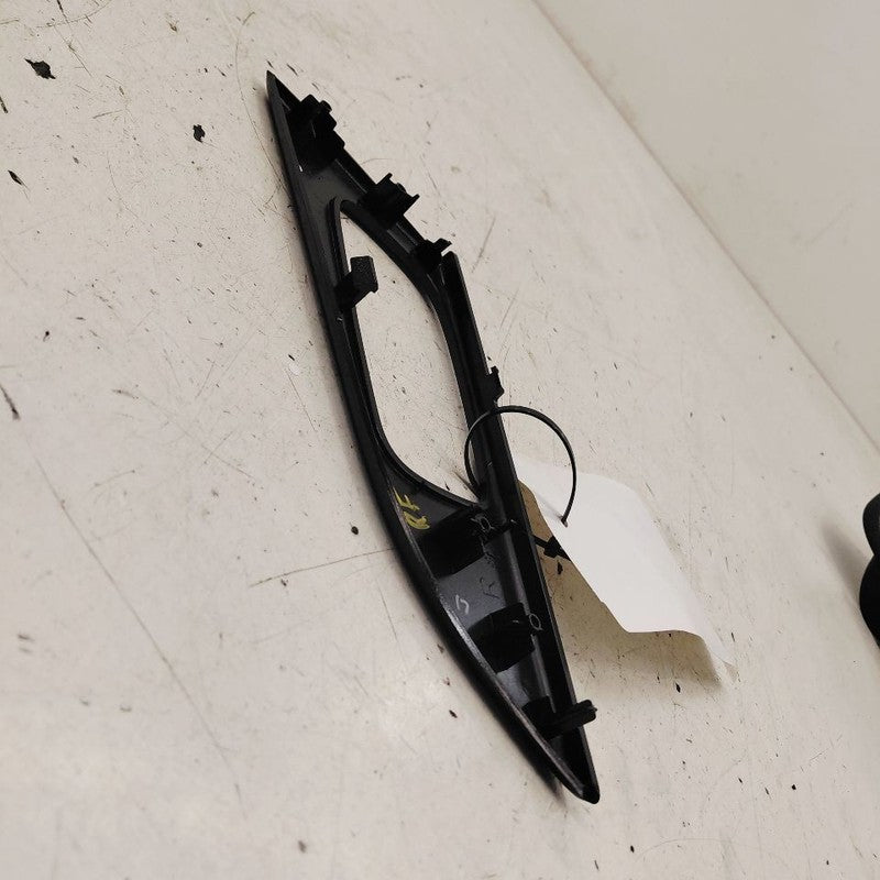Nissan Maxima Passenger Right Front Door Handle Trim {L0241326AA} 2018