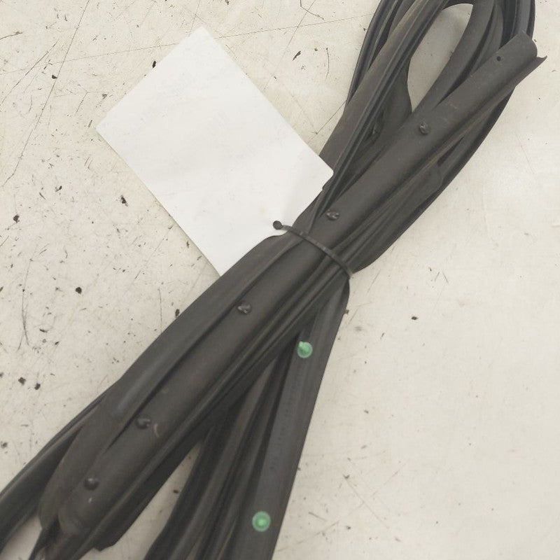 Nissan Murano On Door Seal Rubber Right Passenger Rear Back  2020 2021
