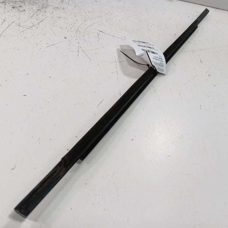Jeep Compass Door Glass Window Weather Strip Trim Front Left Driver 2017 2018