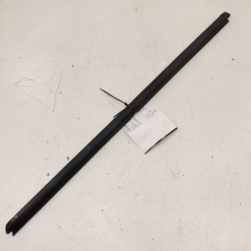 Chevy Volt Right Front Weather Strip Interior  2019 2018 2017 2016 OEM