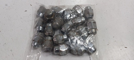 Hyundai Santa Fe Lug Nut Set 2010 2011 2012 OEM