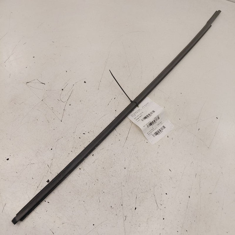 Hyundai Veloster Door Glass Window Weather Strip Trim Front Left Drive
