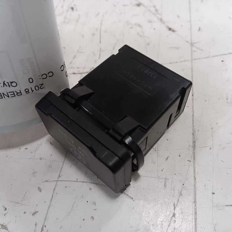 Jeep Renegade 115V 150W Charger Outlet 2015 2016 2017 2018