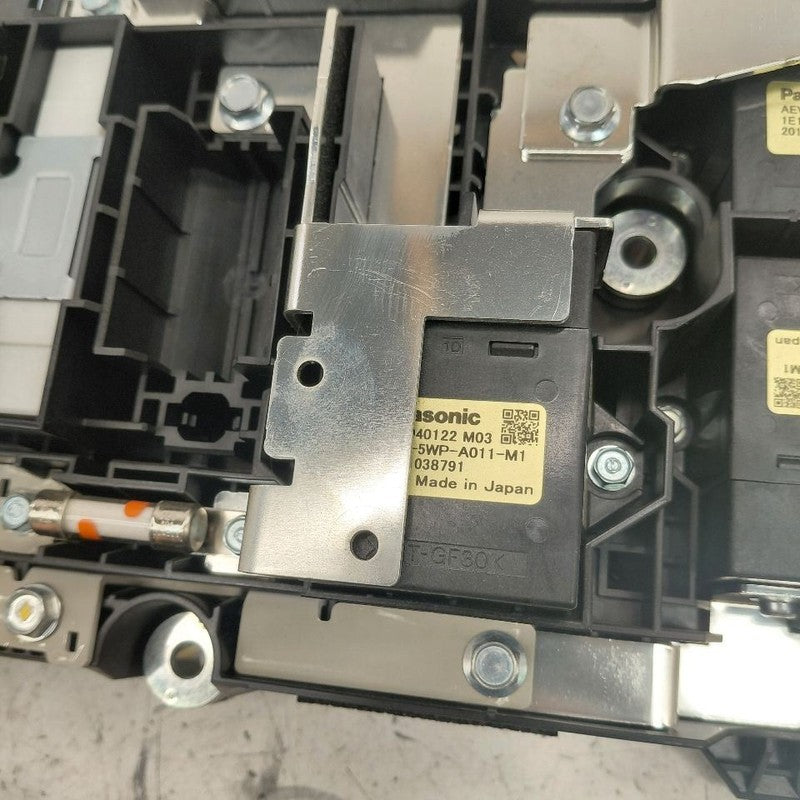 Honda Clarity Battery Relay Block {1E1005WJA011M1} 2018 2019 2020