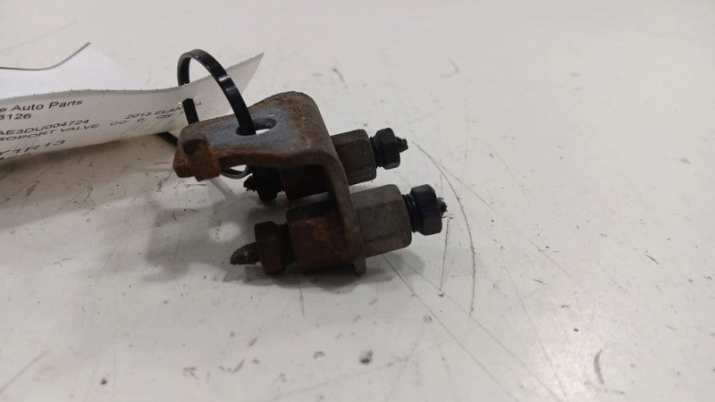 Hyundai Elantra Brake Proportioning Valve  2011 2012 2013 2014 2015 20