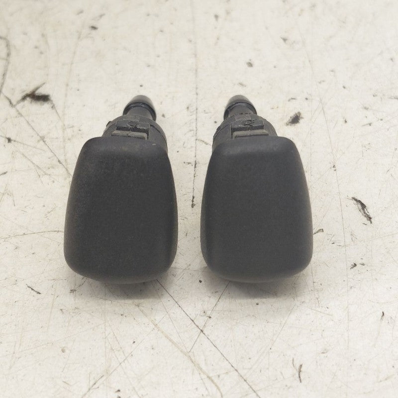 Hyundai Kona Windshield Wiper Washer Fluid Hood Sprayer Nozzles  2021 