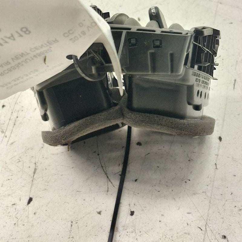 Chevy Volt Dash Air Vent Center Middle  2019 2018 2017 2016