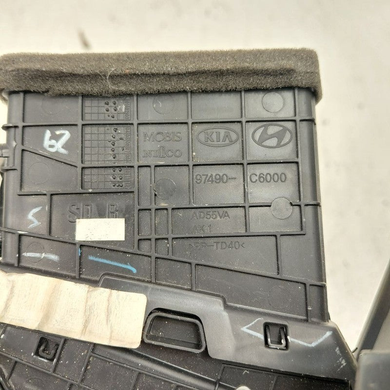 Kia Sorento Dash Air Vent Right Passenger  2018 2017 2016