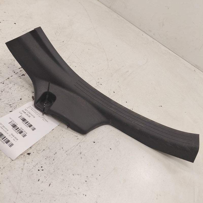 Nissan Versa Sill Trim Plate Door Jam Threshold Left Driver Rear  2019