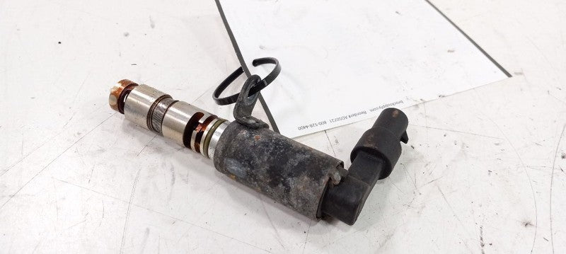 Kia Soul Variable Timing Gear Oil Control Valve Solenoid Cylinder Head