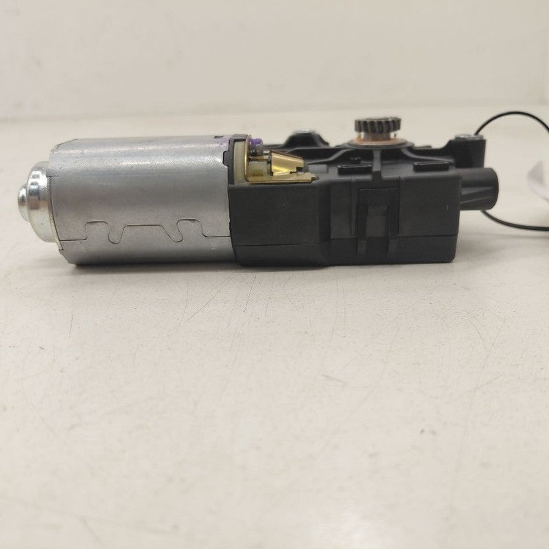 Hyundai Santa Fe Electric Power Sun Moon Roof Glass Motor  2019 2020