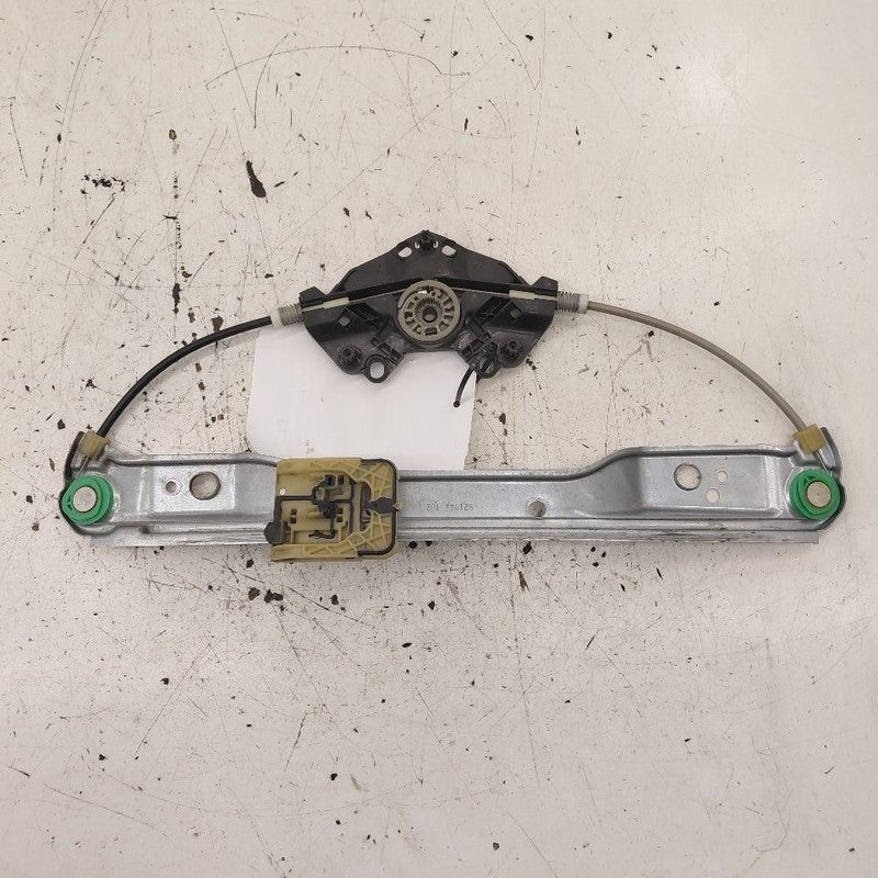 Passenger Rear Window Regulator Track VIN Y 1st Digit SWB Fits 14-18 V