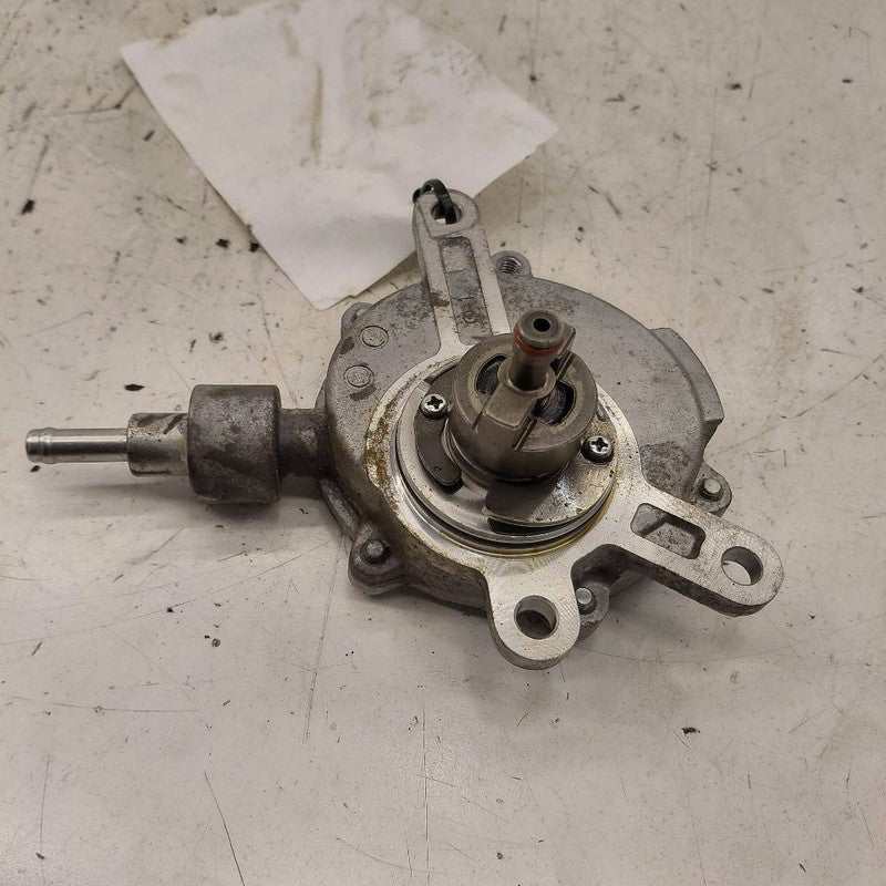Vacuum Pump Engine Mounted Fits 16-19 Lexus GS350