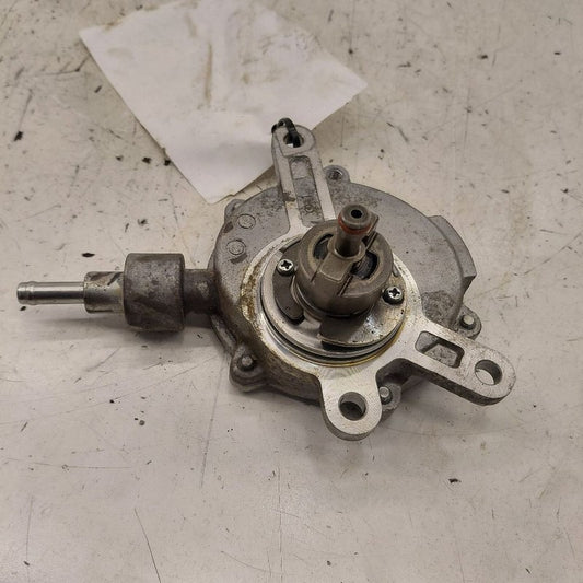 Vacuum Pump Engine Mounted Fits 16-19 Lexus GS350