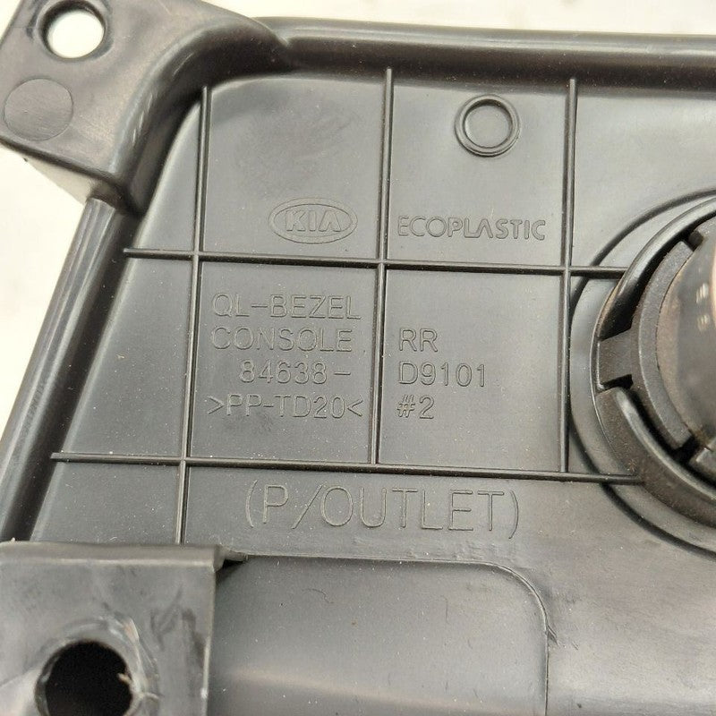 Kia Sportage 12V Power Port Socket  2020 2021 2022