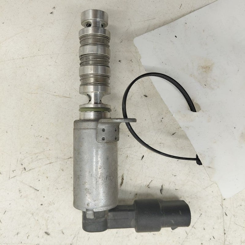 Hyundai Kona Variable Timing Gear Oil Control Valve Solenoid Cylinder 