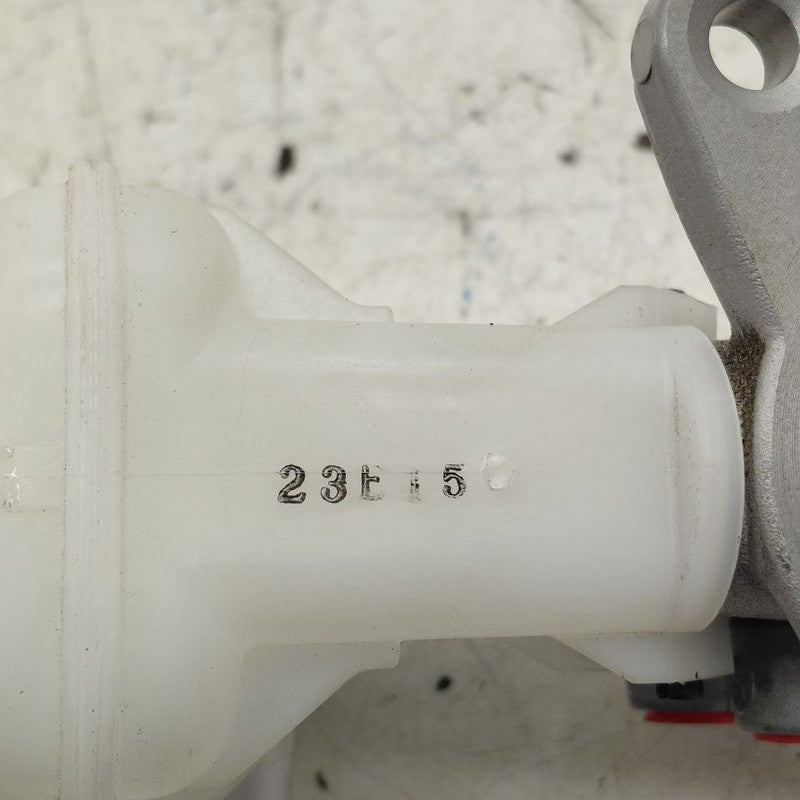 Brake Master Cylinder Fits 14-15 17-24 Mitsubishi Mirage