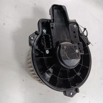 Blower Motor Front Toyota Prius C VIN B3 7th And 8th Digit 12-19 Toyot