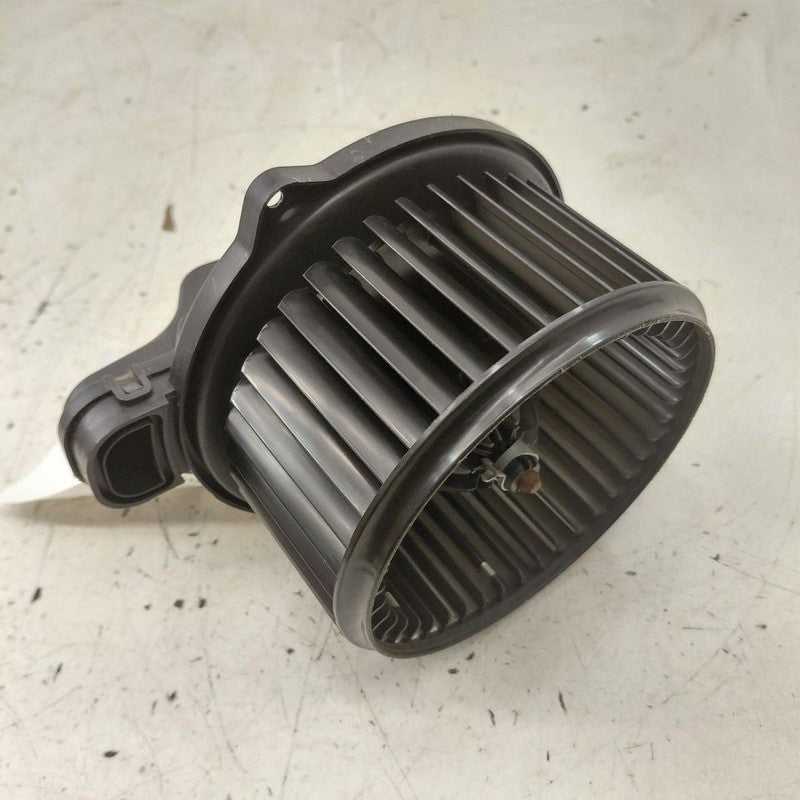 Blower Motor Fits 20-24 Hyundai Venue