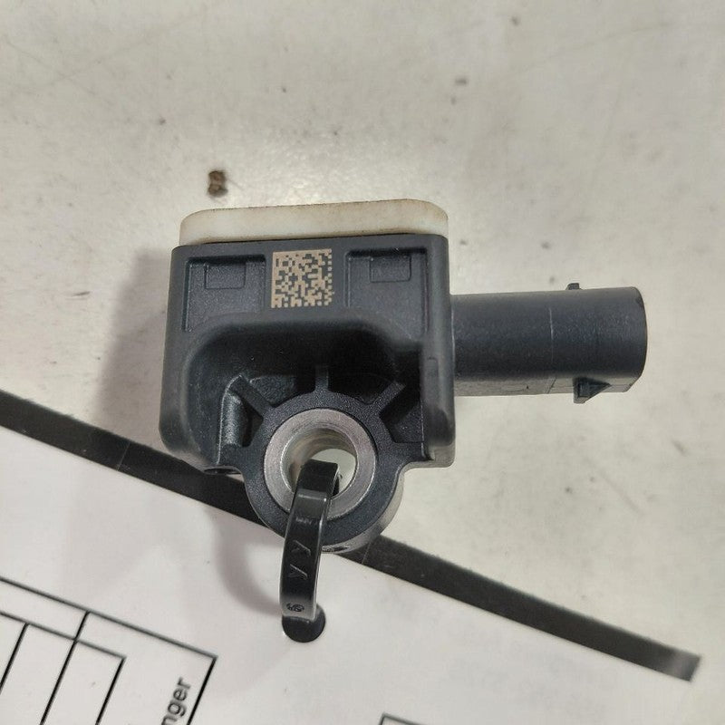 Chrysler 300 Sensor  2017 2018 2019 OEM