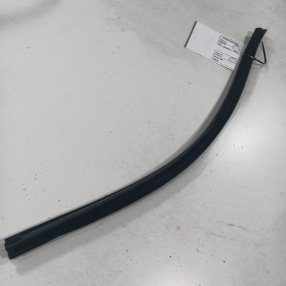 Kia Sorento Right Rear Weather Strip Interior  2018 2017 2016