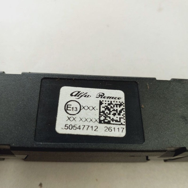 Alfa Romeo Stelvio Antenna Amplifier Booster Module {50547712} 2018 20