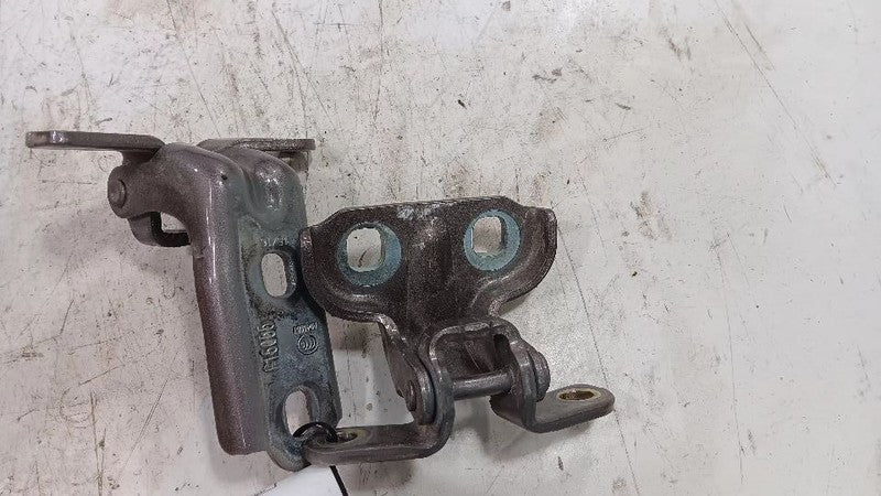 Buick Encore Door Hinge Set Right Rear Passenger  2013 2014 2015 2016
