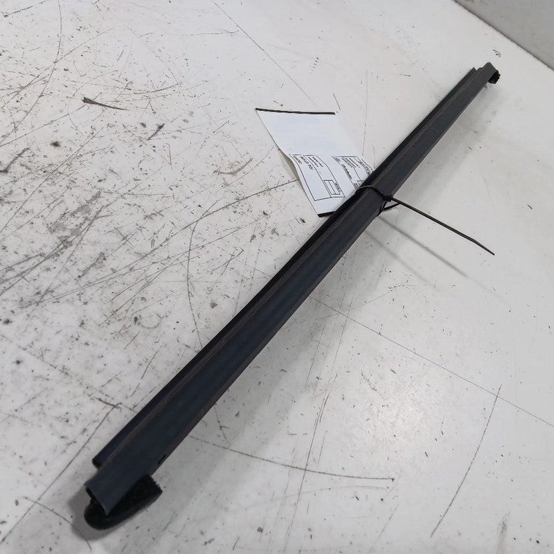 Nissan Maxima Right Front Weather Strip Interior 2014 2013 2012 2011 2