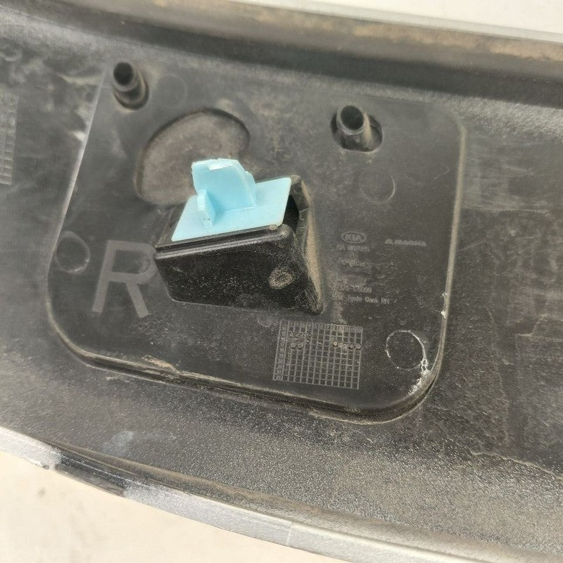 Tail Finish Panel Fits 16-20 Kia Sorento