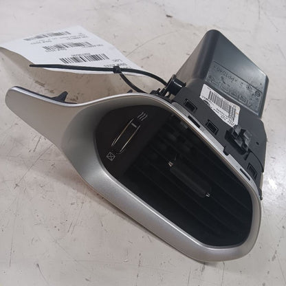 Jeep Renegade Dash Air Vent Right Passenger 2023 2022 2021 2020 OEM