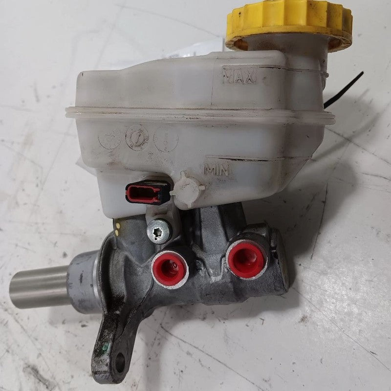 Brake Master Cylinder Fits 16-19 Subaru Legacy OEM