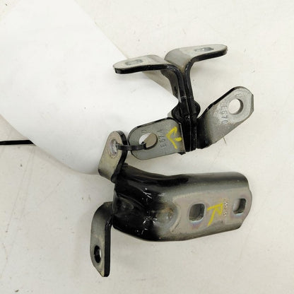 Chevy Trailblazer Door Hinge Set Right Rear Passenger  2023 2022 2021