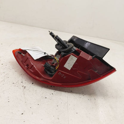 Passenger Right Rear Tail Light Brake Lamp Fits 16-18 Kia Sorento