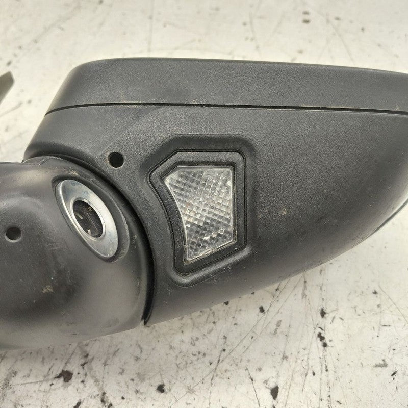 Passenger Right Side View Door Mirror  Fits 11-13 Volvo 60 Series