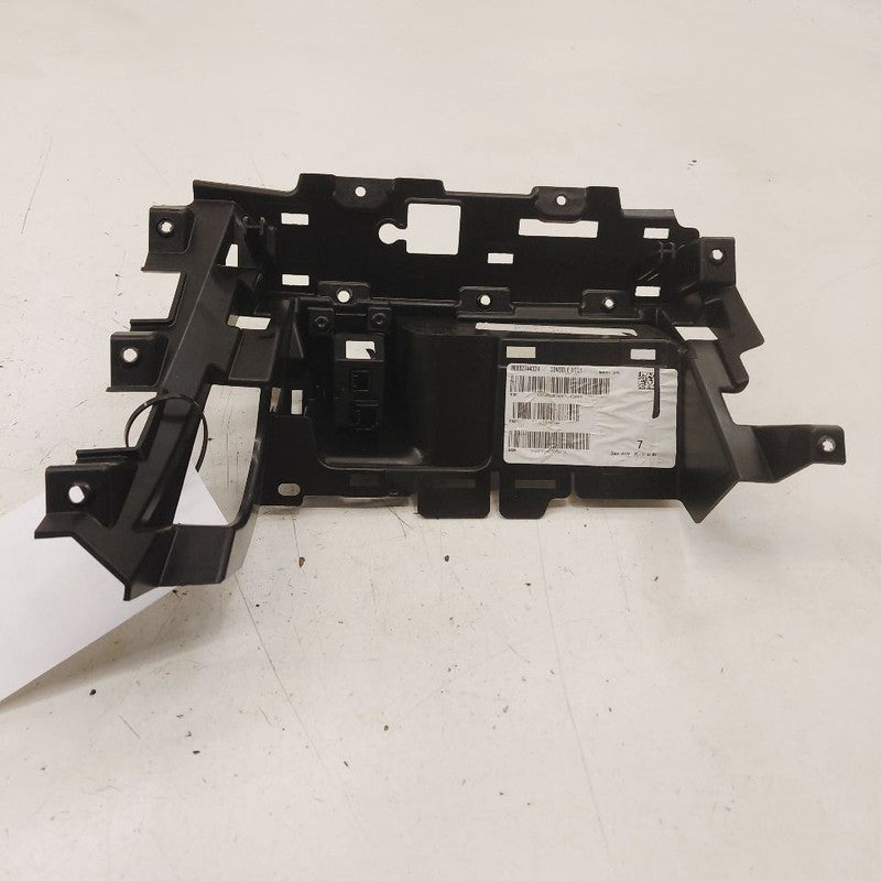 Jeep Compass USB Charging Port {68381663AA} 2025 2024 2023 OEM