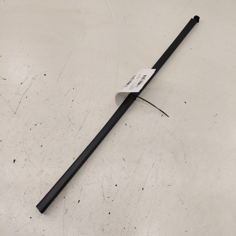 Mitsubishi Outlander   Right Front Weather Strip Interior  2018 2017 2