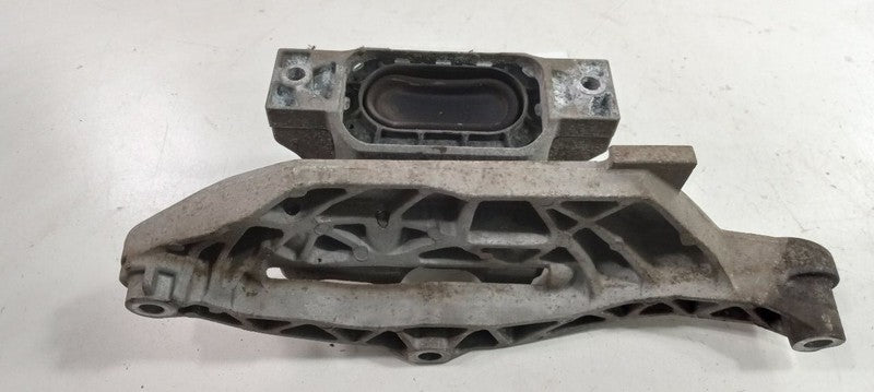 Cadillac SRX Engine Motor Mount Right Passenger 2011 2012 2013 2014 OE