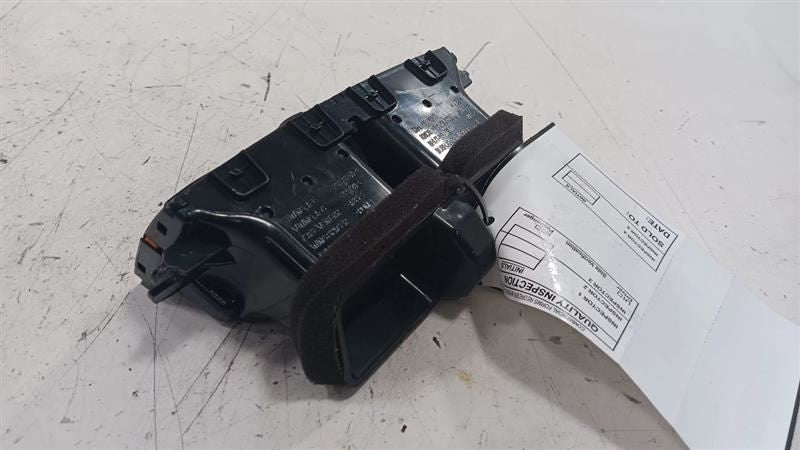 Nissan Rogue Dash Air Vent Center Middle  2014 2015 2016 2017 OEM