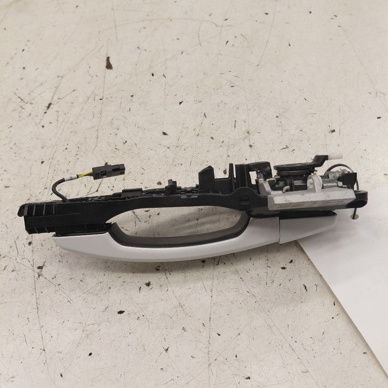 Driver Left Front Door Handle Exterior Fits 12-15 Chevy Volt